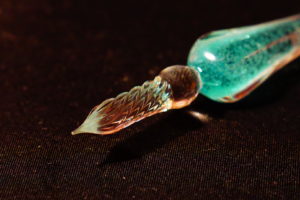 暗闇で光るガラスペン買ってみた